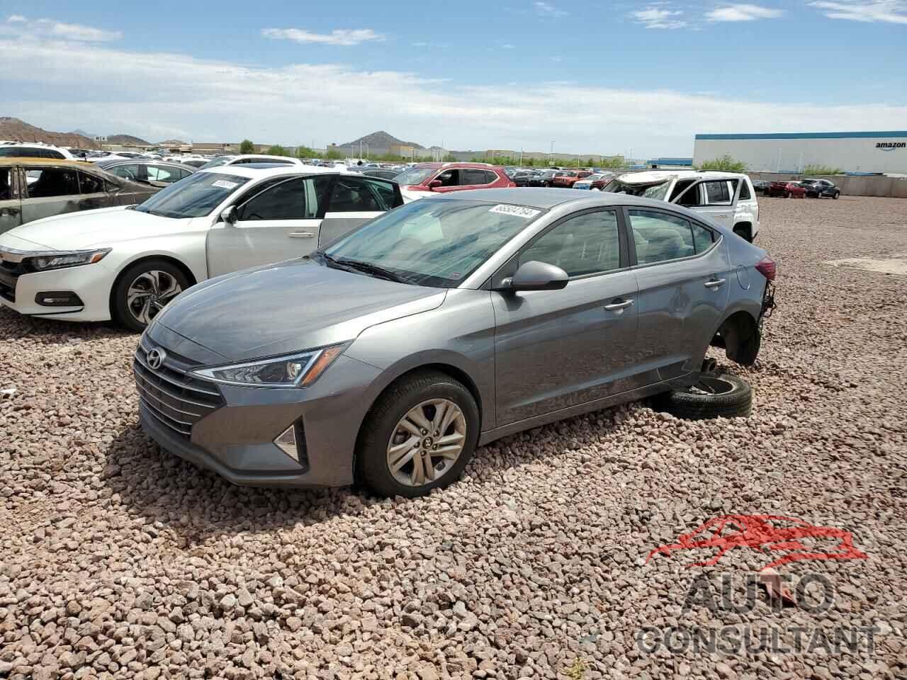 HYUNDAI ELANTRA 2019 - 5NPD84LF1KH424844