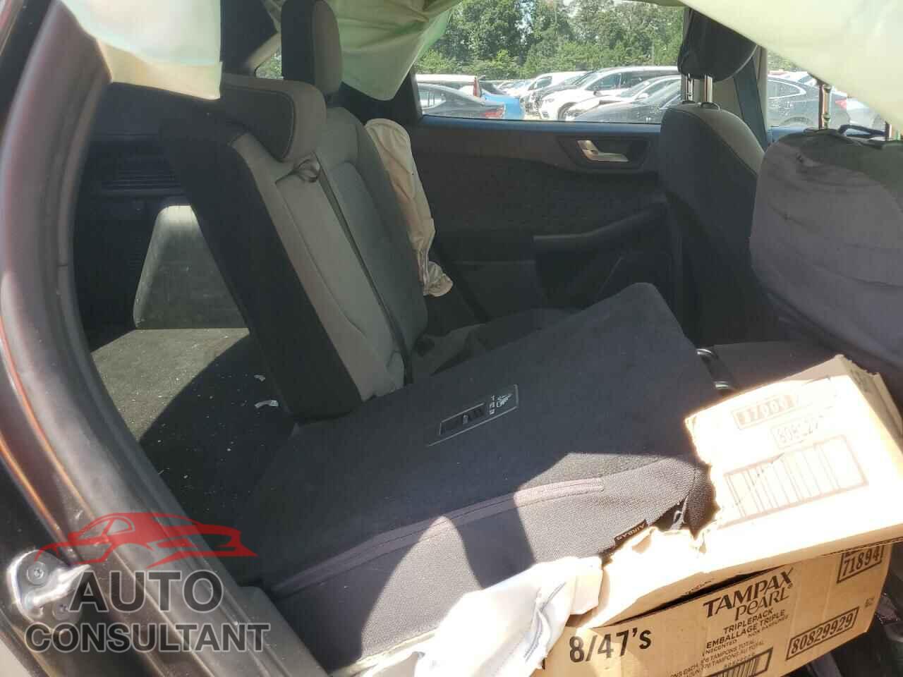 FORD ESCAPE 2020 - 1FMCU0G64LUA46130