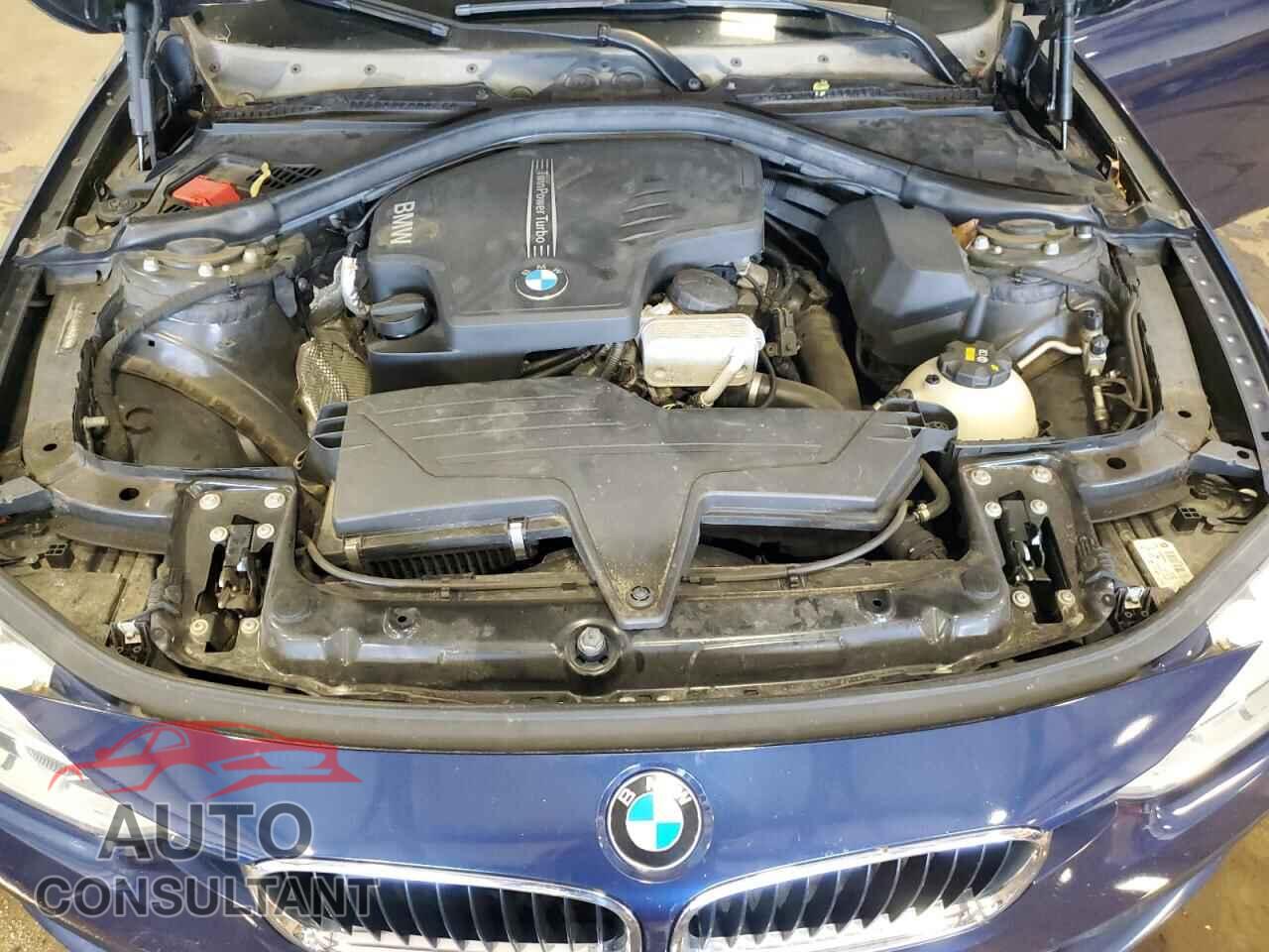 BMW 3 SERIES 2016 - WBA8E5G55GNU20219