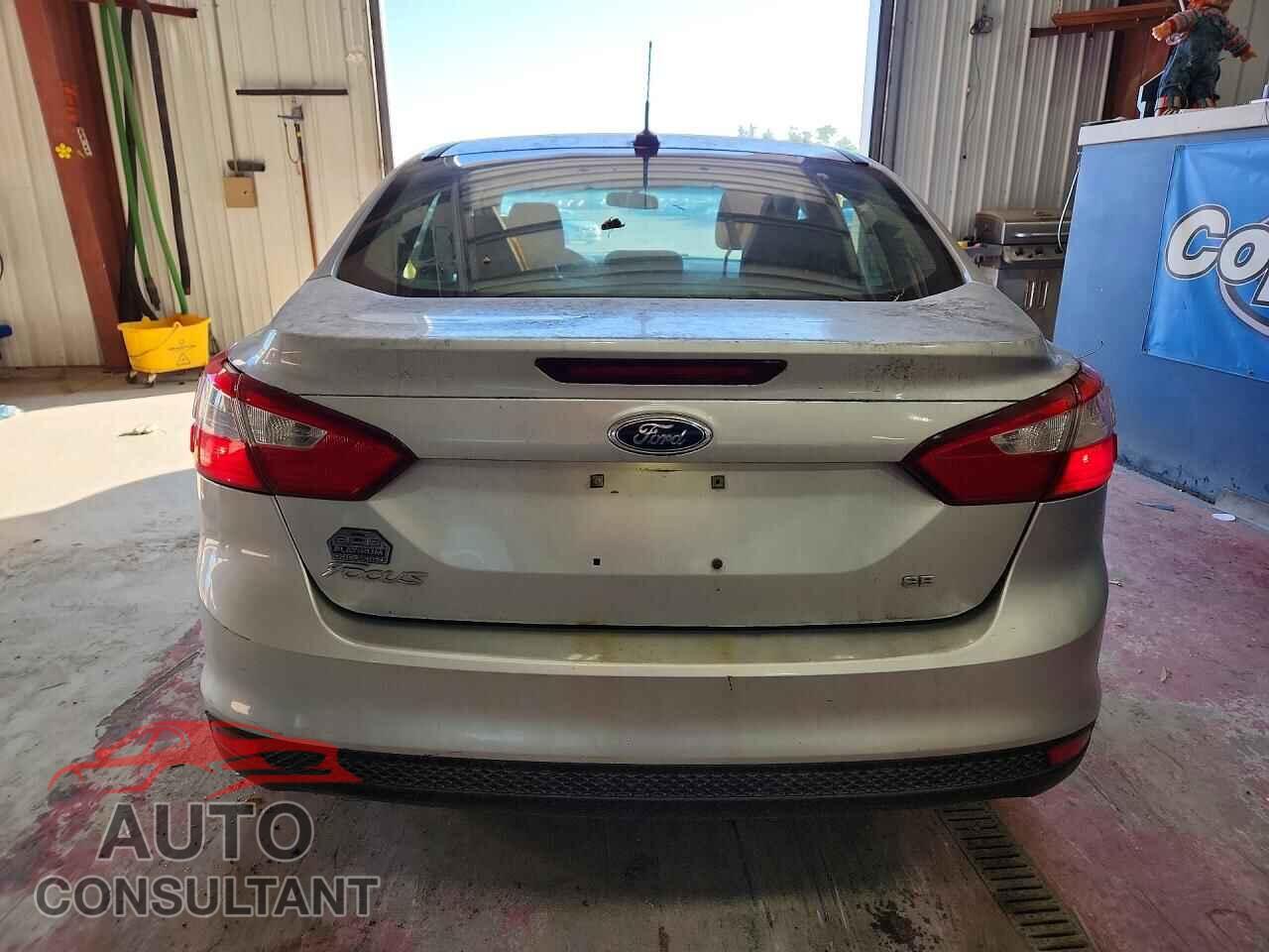 FORD FOCUS 2012 - 1FAHP3F28CL192284