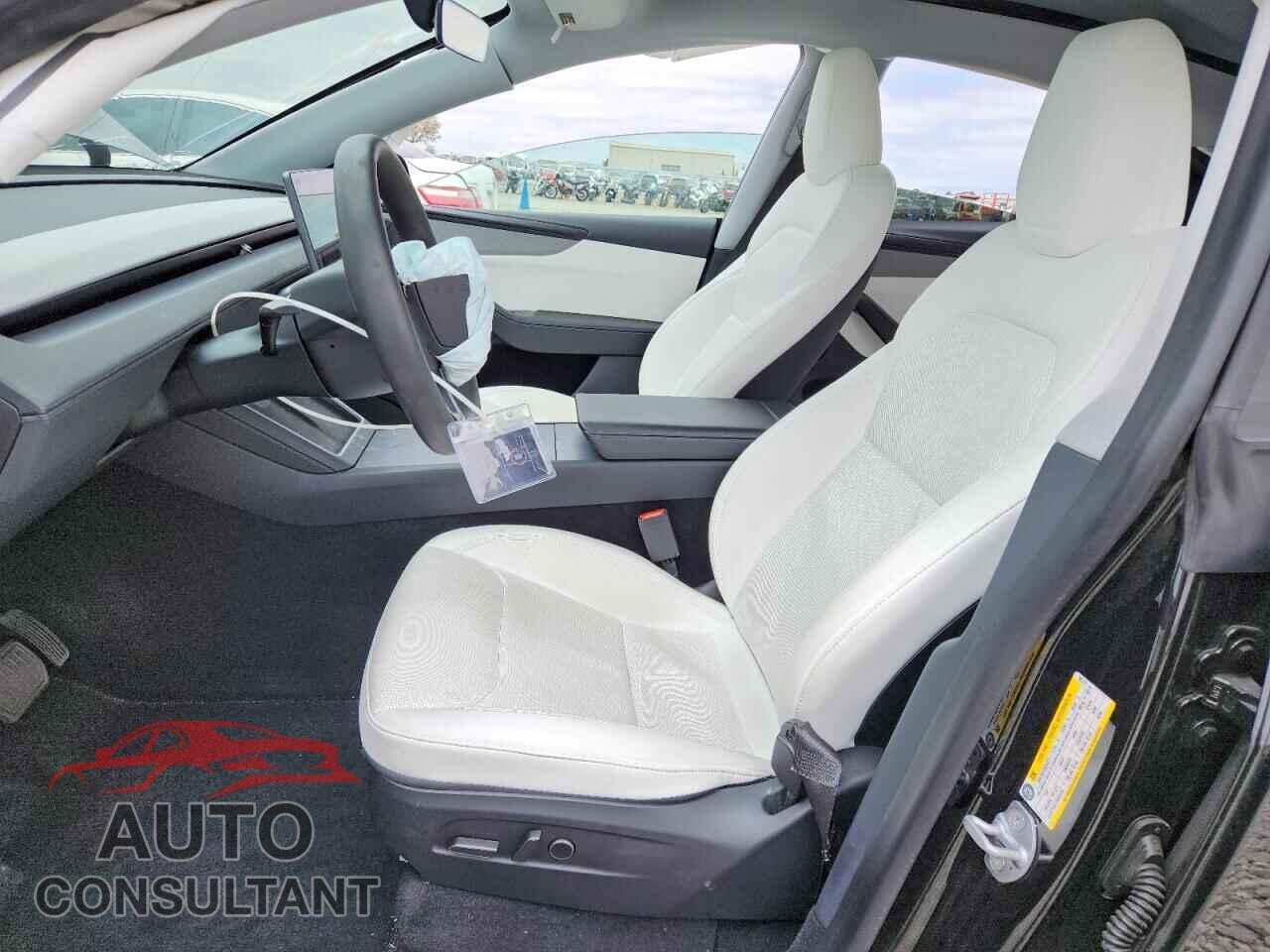 TESLA MODEL Y 2026 - 7SAYGDED7TF381775