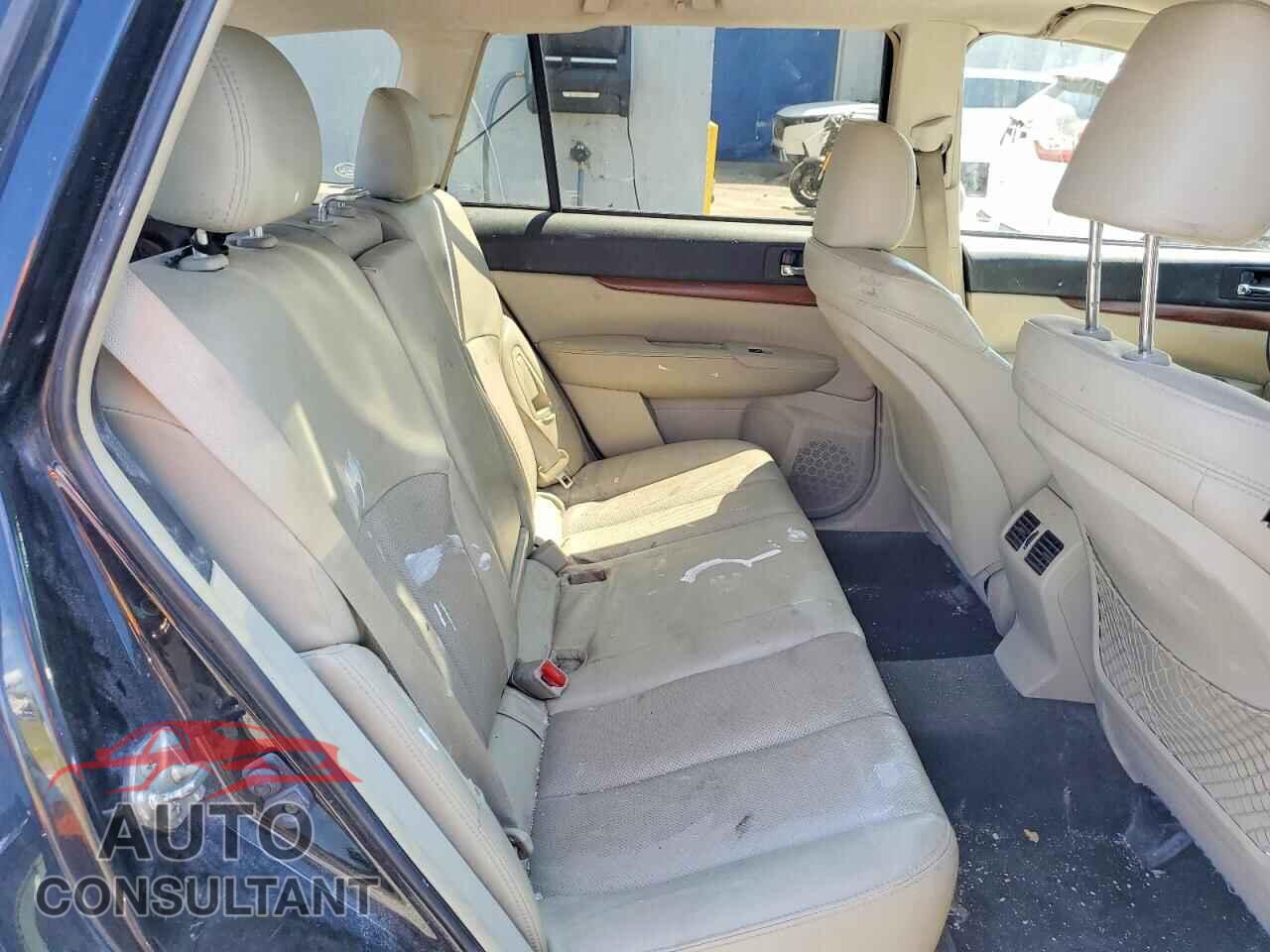 SUBARU OUTBACK 2014 - 4S4BRBLC7E3227655