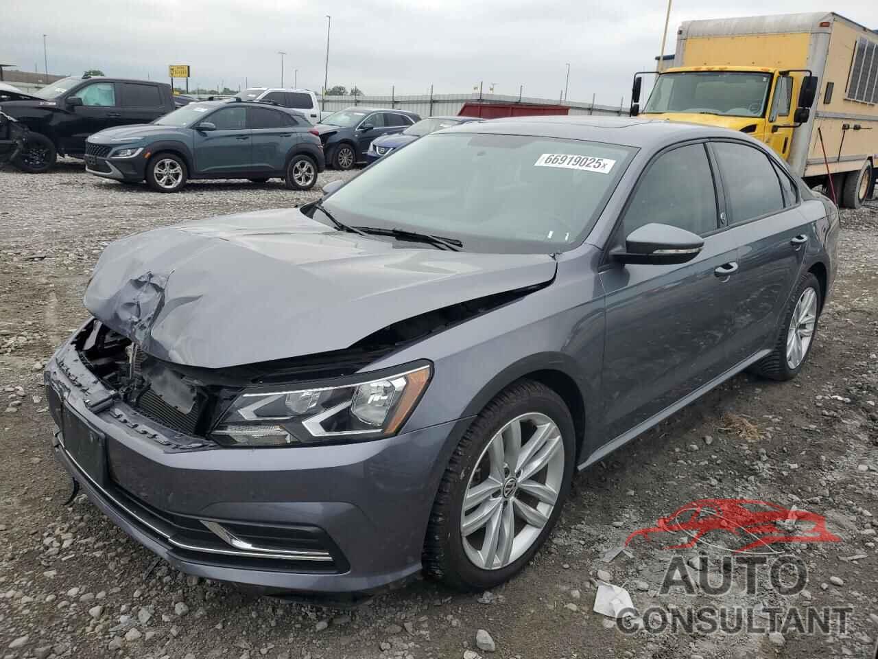 VOLKSWAGEN PASSAT 2019 - 1VWLA7A34KC005308