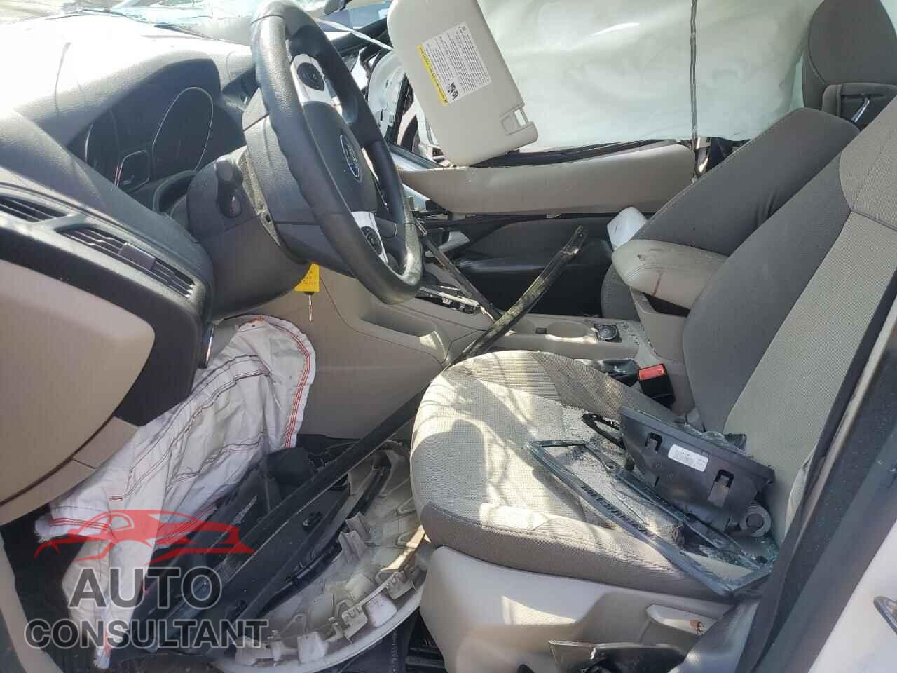 FORD FOCUS 2013 - 1FADP3F29DL258826