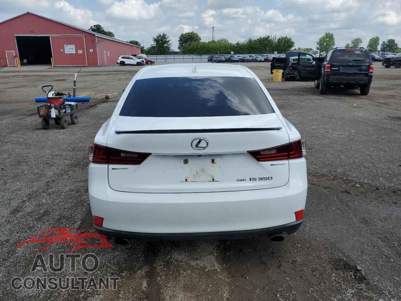 LEXUS IS 2014 - JTHCE1D24E5000690
