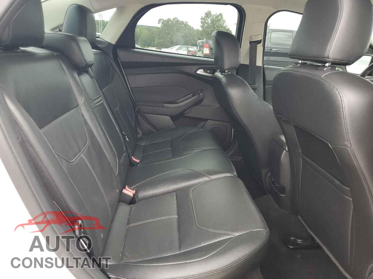 FORD FOCUS 2015 - 1FADP3F29FL253807
