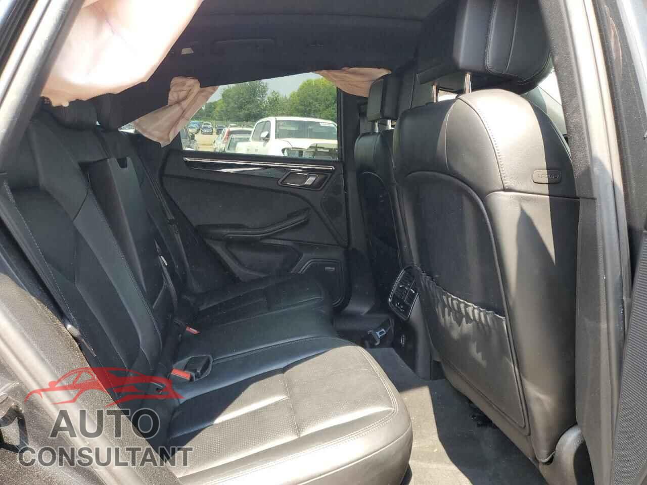 PORSCHE MACAN 2017 - WP1AA2A54HLB82429