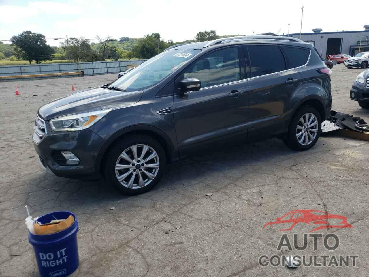 FORD ESCAPE 2017 - 1FMCU0JD9HUC22846