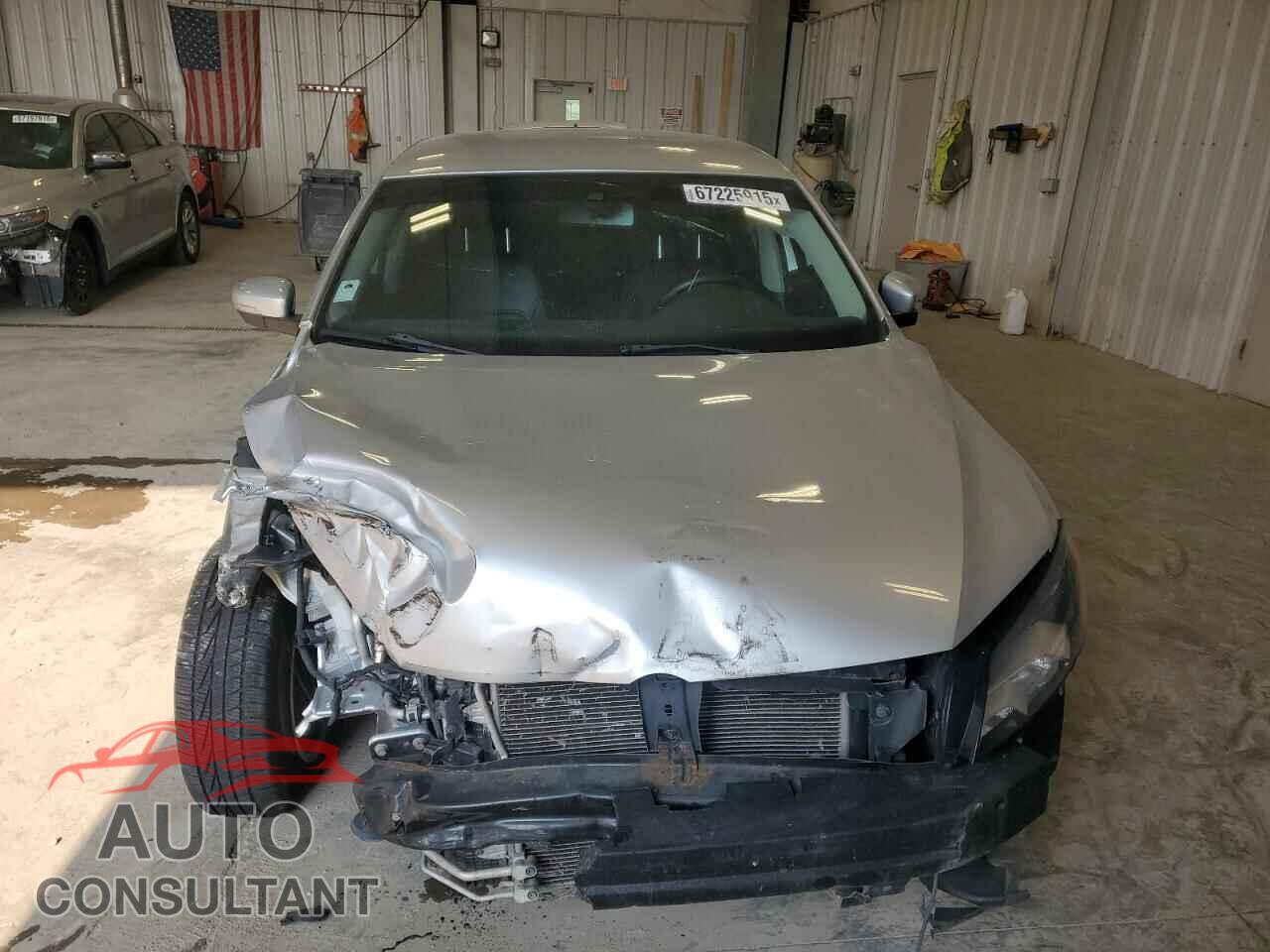 VOLKSWAGEN PASSAT 2015 - 1VWAT7A39FC054012