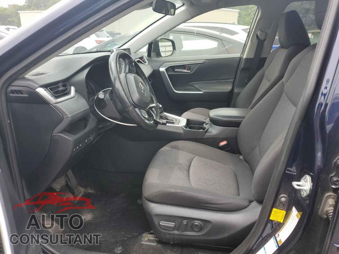 TOYOTA RAV4 2019 - JTMP1RFV8KD037134