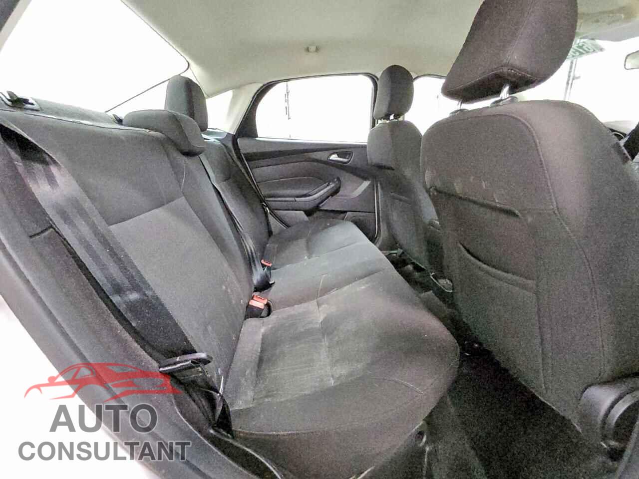 FORD FOCUS 2016 - 1FADP3FE6GL215625