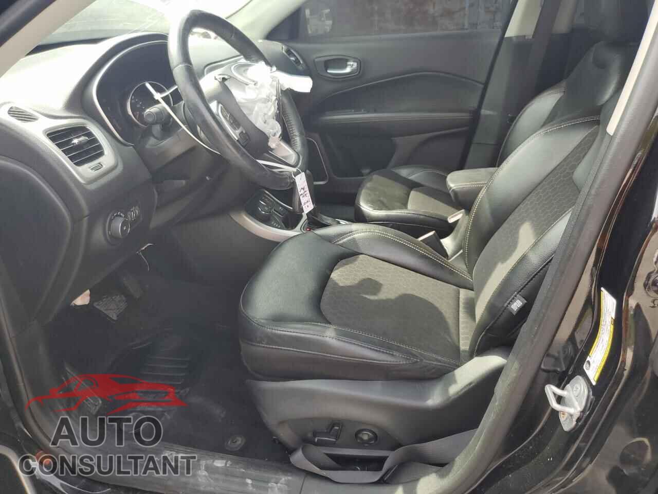JEEP COMPASS 2018 - 3C4NJDBB9JT222582