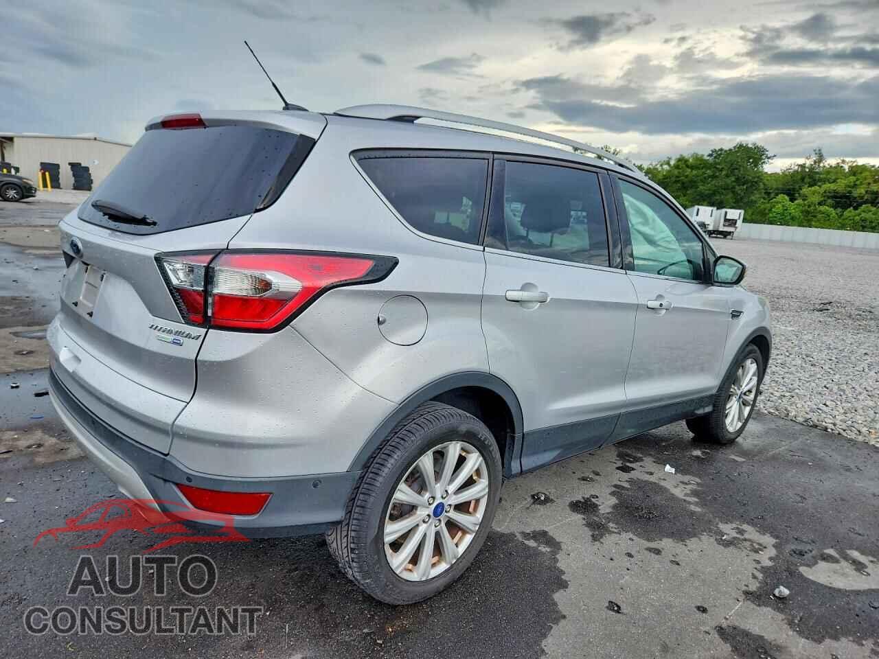 FORD ESCAPE 2017 - 1FMCU9JD8HUC82329