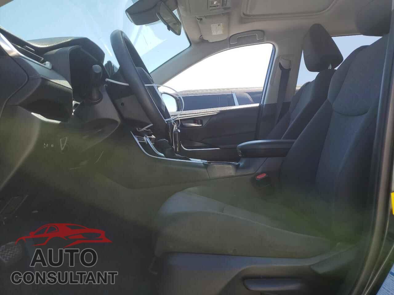 TOYOTA RAV4 2019 - JTMP1RFV2KD039087