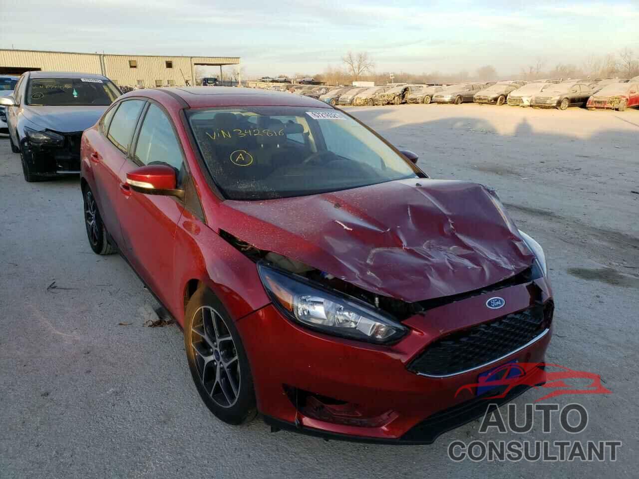 FORD FOCUS 2017 - 1FADP3H26HL342816