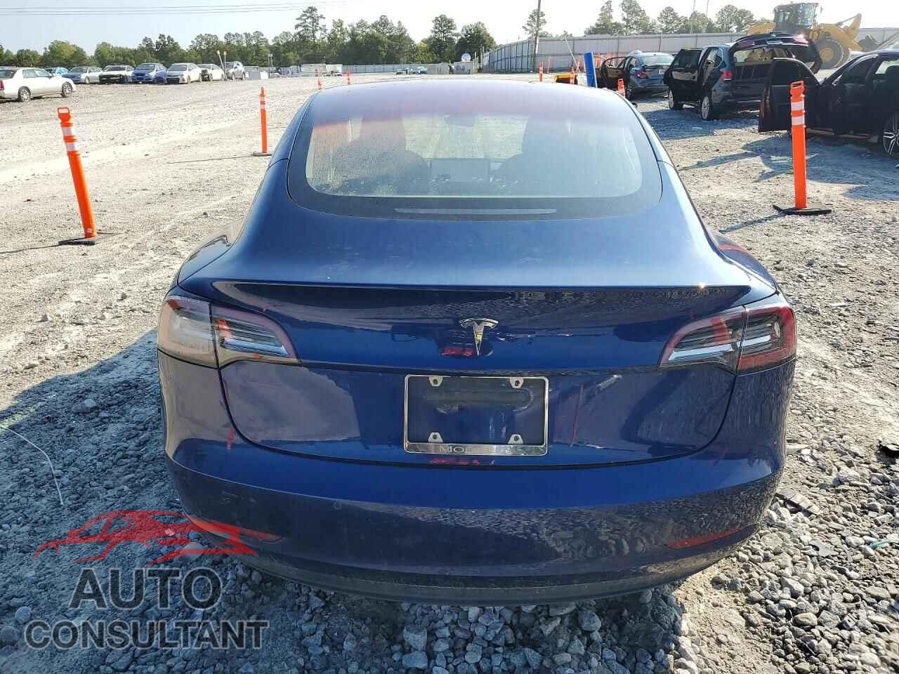 TESLA MODEL 3 2018 - 5YJ3E1EA8JF052338