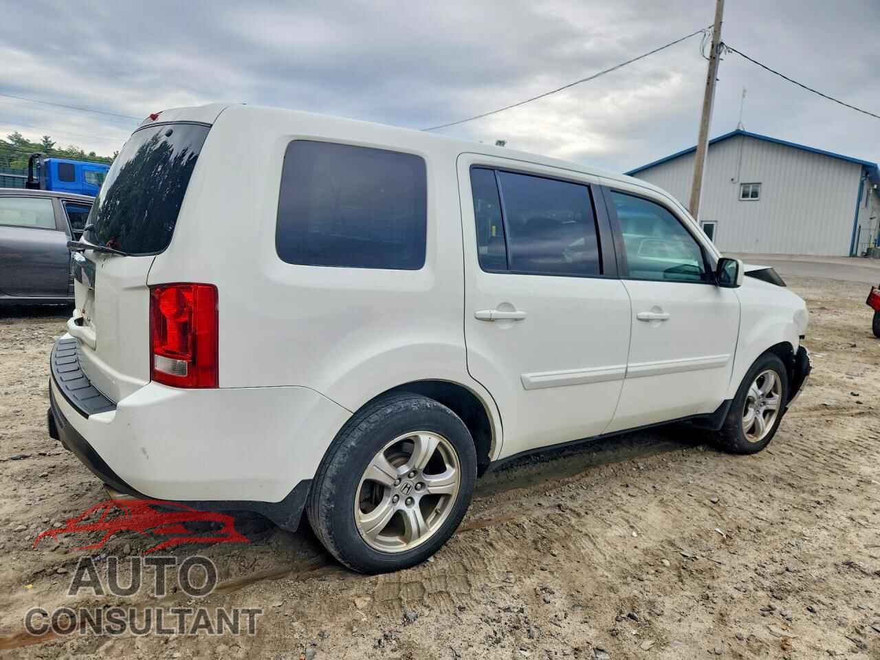 HONDA PILOT 2015 - 5FNYF4H57FB029367