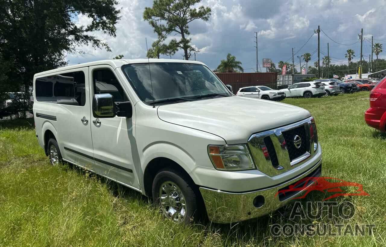 NISSAN NV 2017 - 5BZAF0AA1HN852477