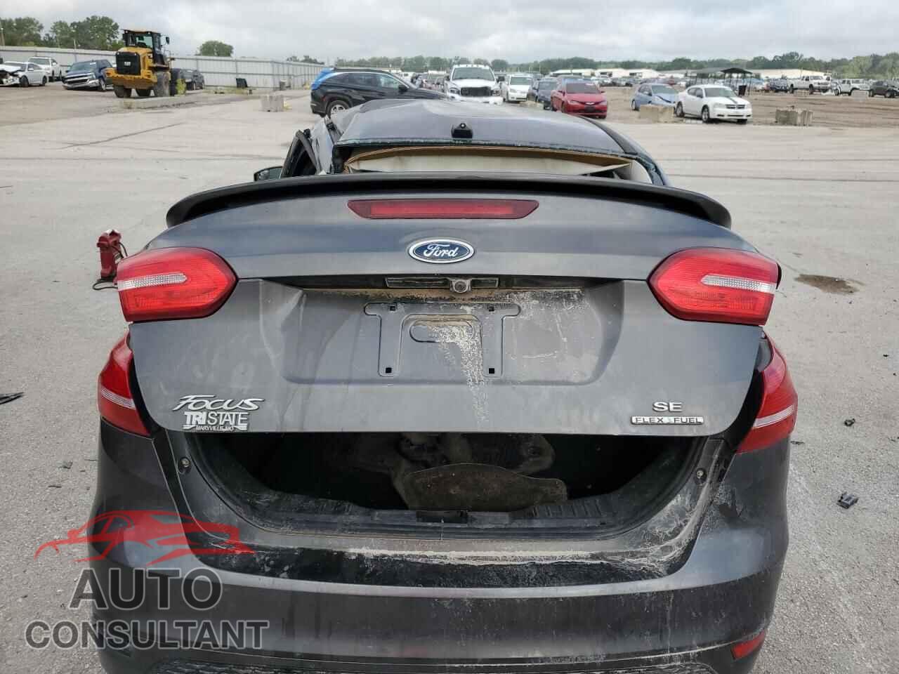 FORD FOCUS 2016 - 1FADP3F22GL262513