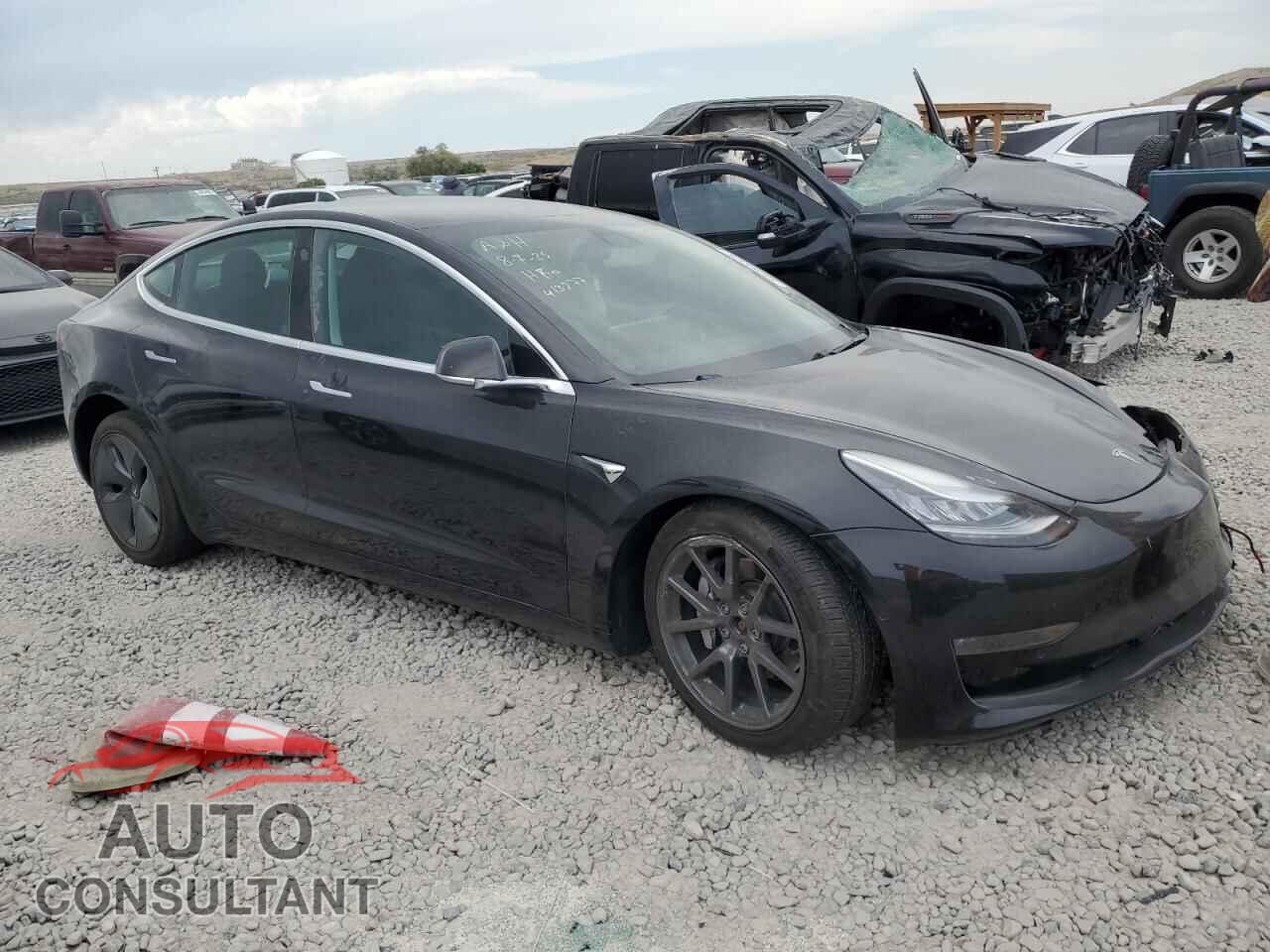 TESLA MODEL 3 2019 - 5YJ3E1EB9KF413277
