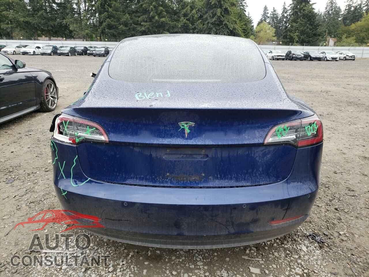 TESLA MODEL 3 2018 - 5YJ3E1EB4JF092053