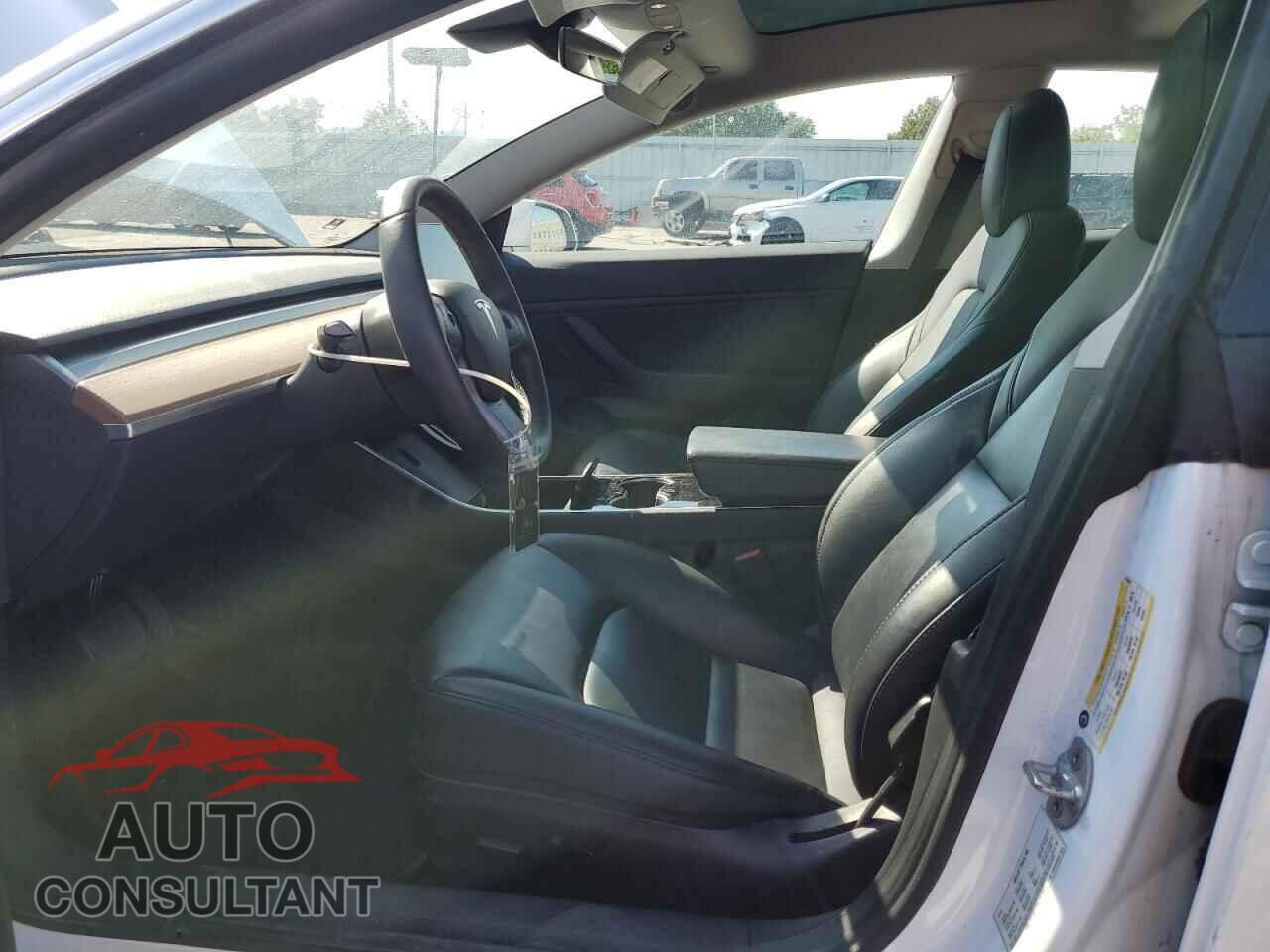 TESLA MODEL 3 2020 - 5YJ3E1EB3LF619647