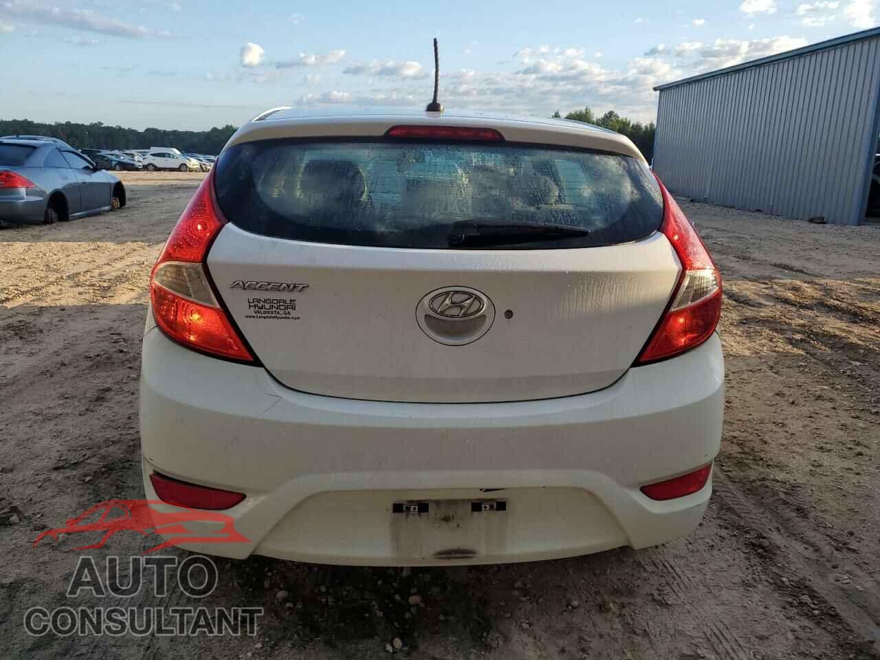 HYUNDAI ACCENT 2017 - KMHCT5AE2HU307312