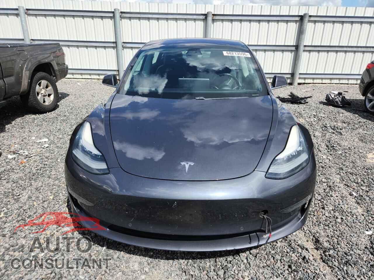 TESLA MODEL 3 2018 - 5YJ3E1EB4JF128551
