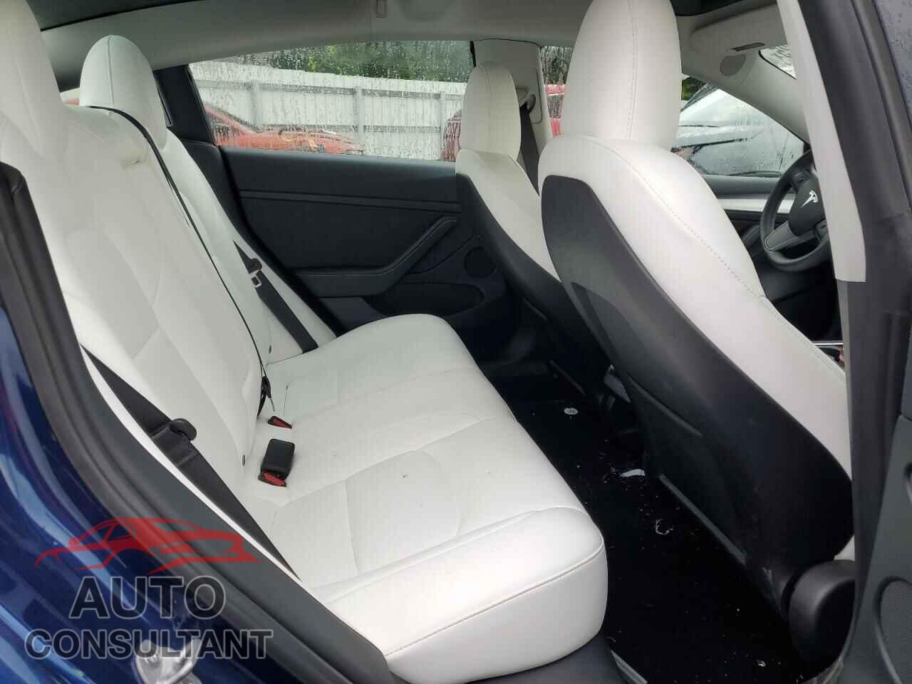 TESLA MODEL 3 2023 - 5YJ3E1EA0PF657947