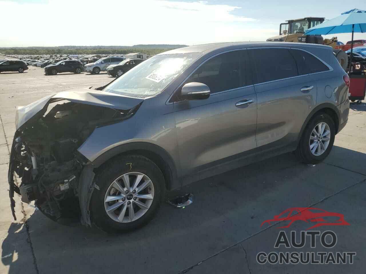 KIA SORENTO 2019 - 5XYPG4A52KG555976