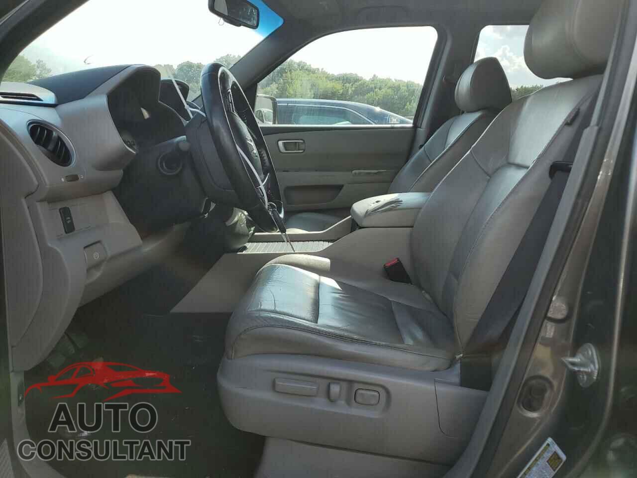 HONDA PILOT 2011 - 5FNYF4H73BB051698