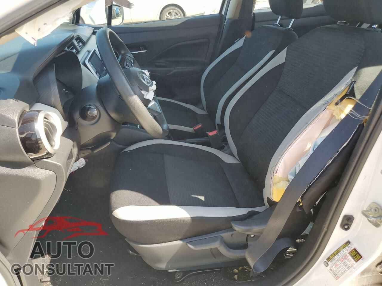 NISSAN VERSA 2020 - 3N1CN8EV4LL888201