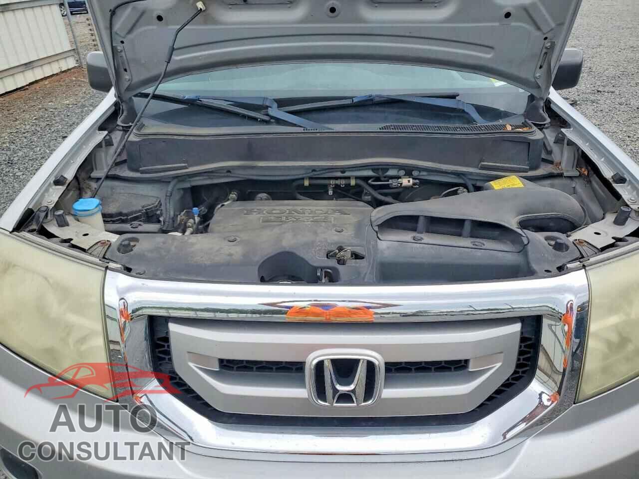 HONDA PILOT 2011 - 5FNYF4H2XBB053811