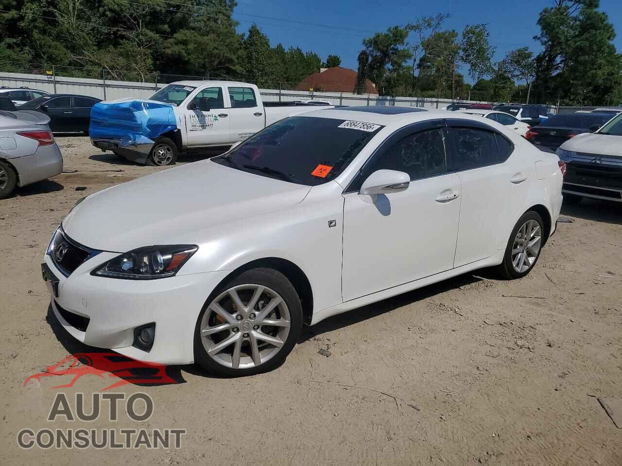 LEXUS IS 2011 - JTHCF5C20B2035309