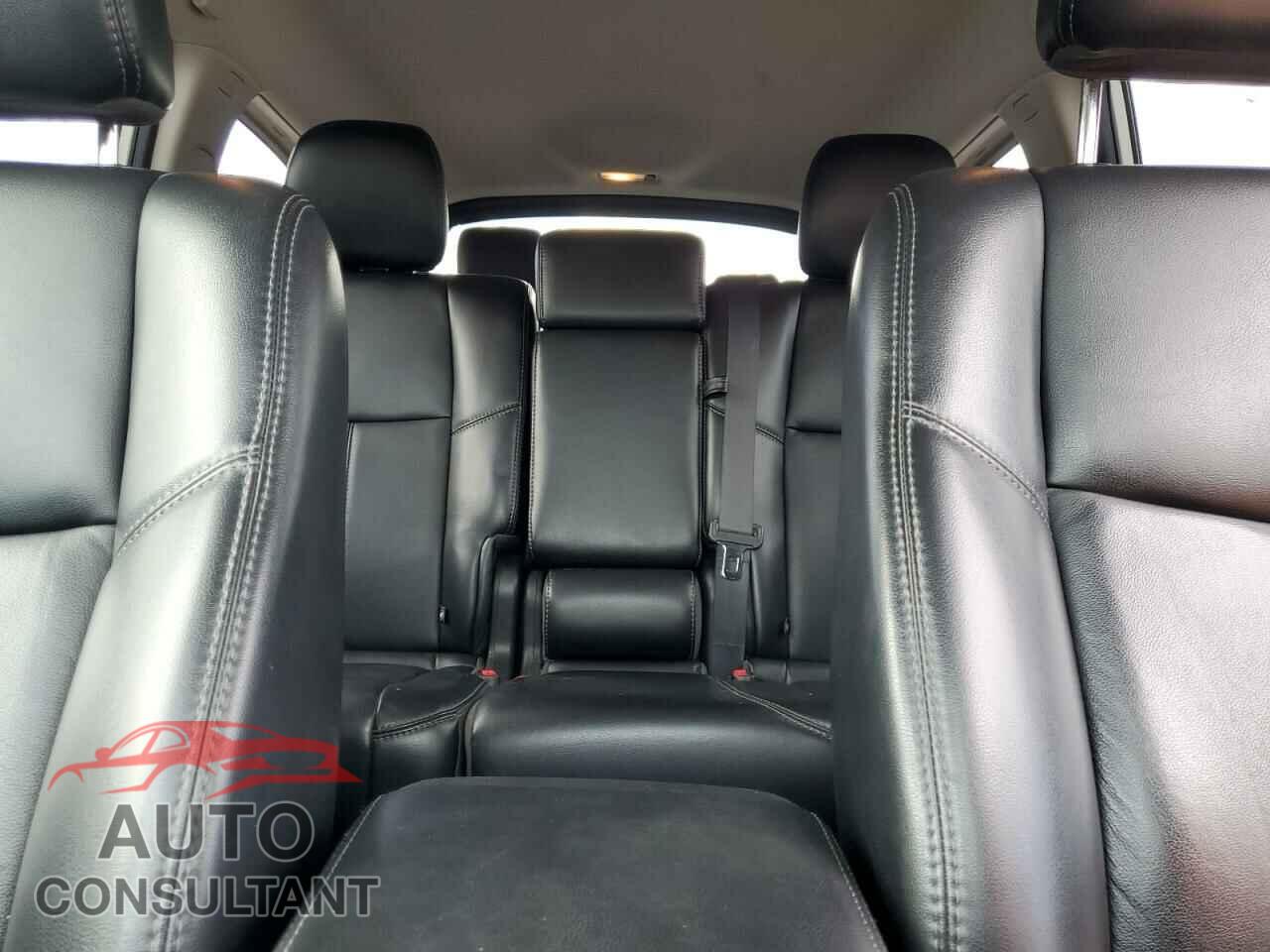 NISSAN PATHFINDER 2017 - 5N1DR2MM3HC646977