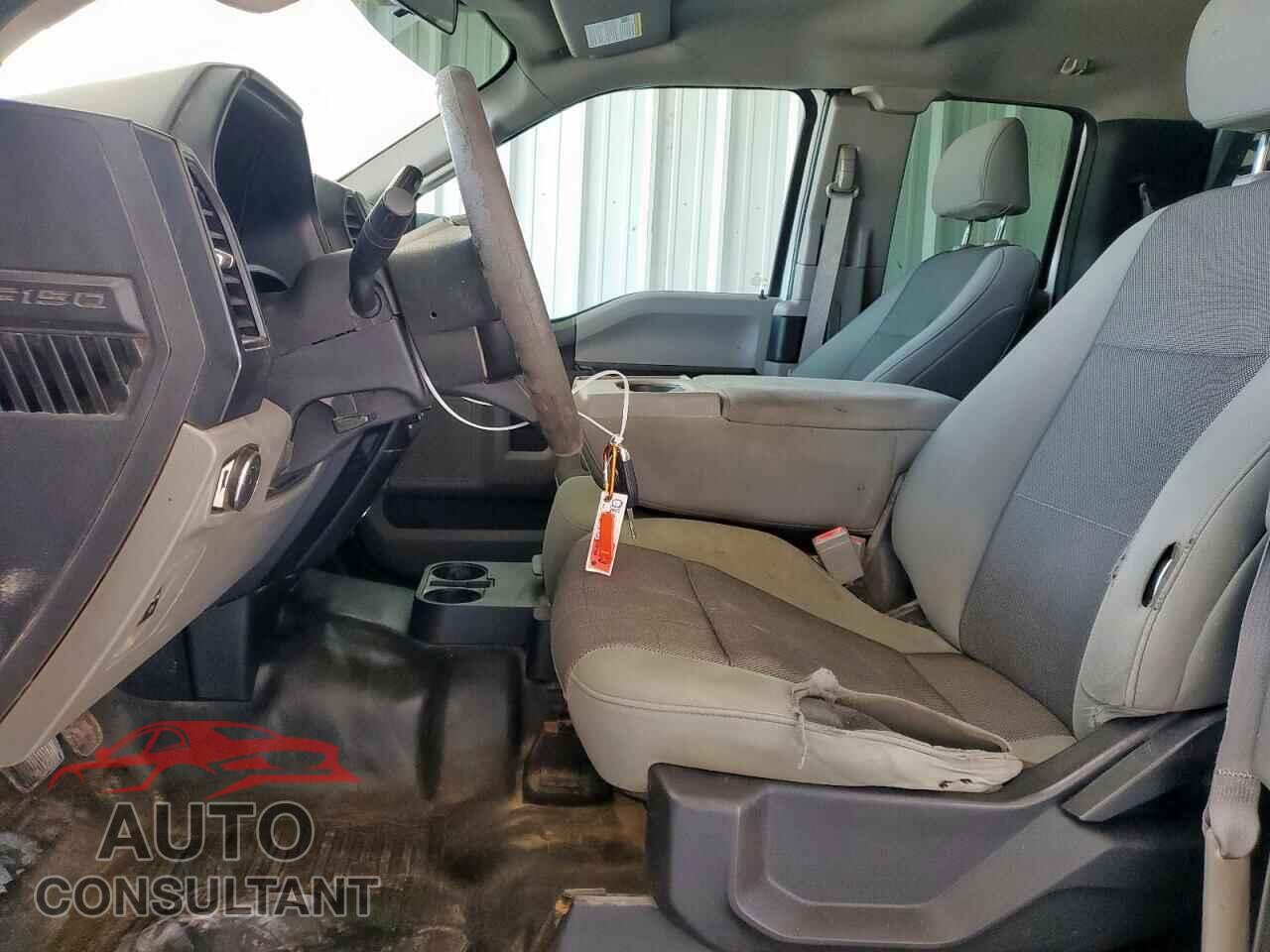 FORD F-150 2018 - 1FTFX1E54JKD95919
