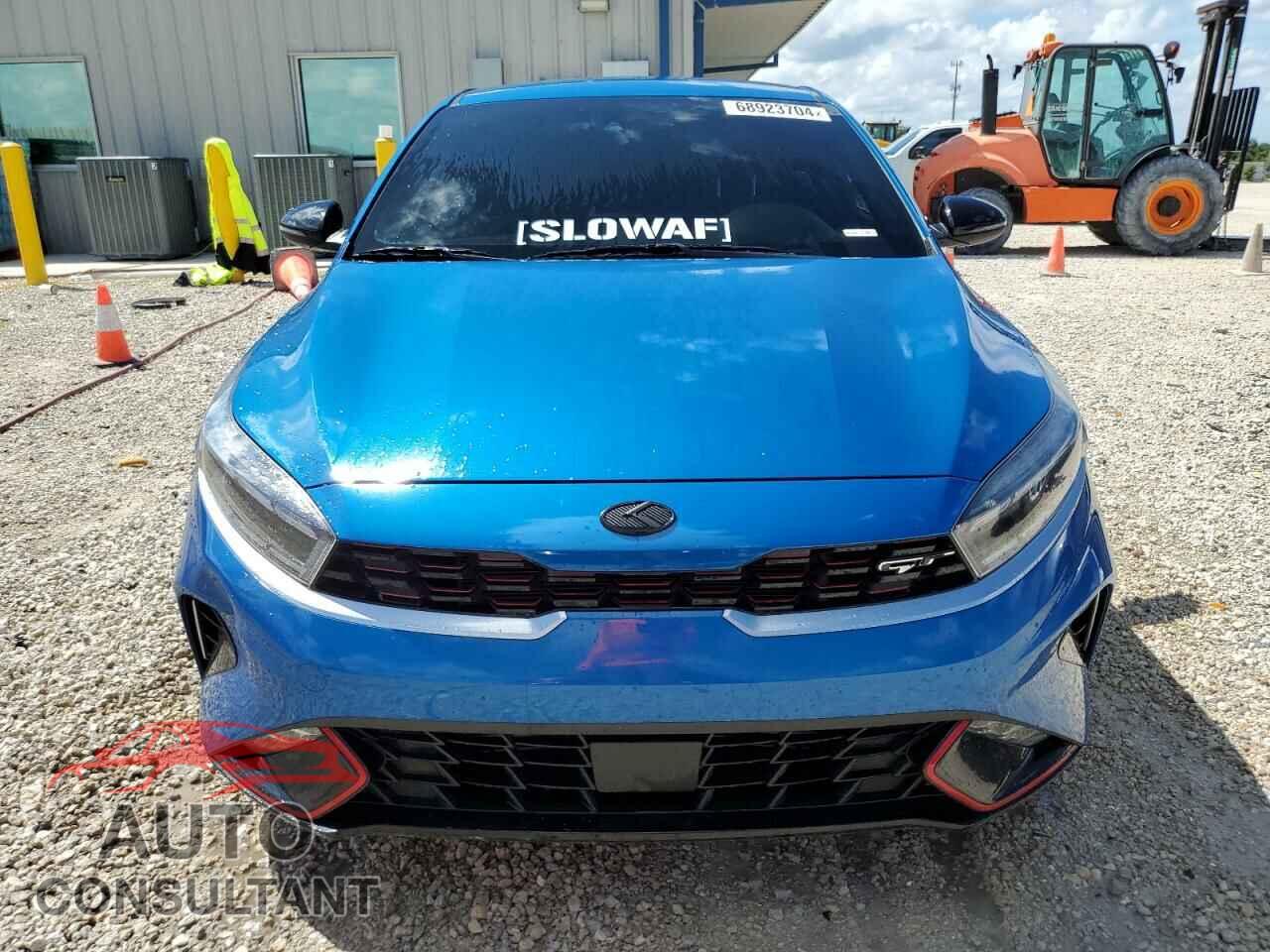 KIA FORTE 2023 - 3KPF44AC3PE520967