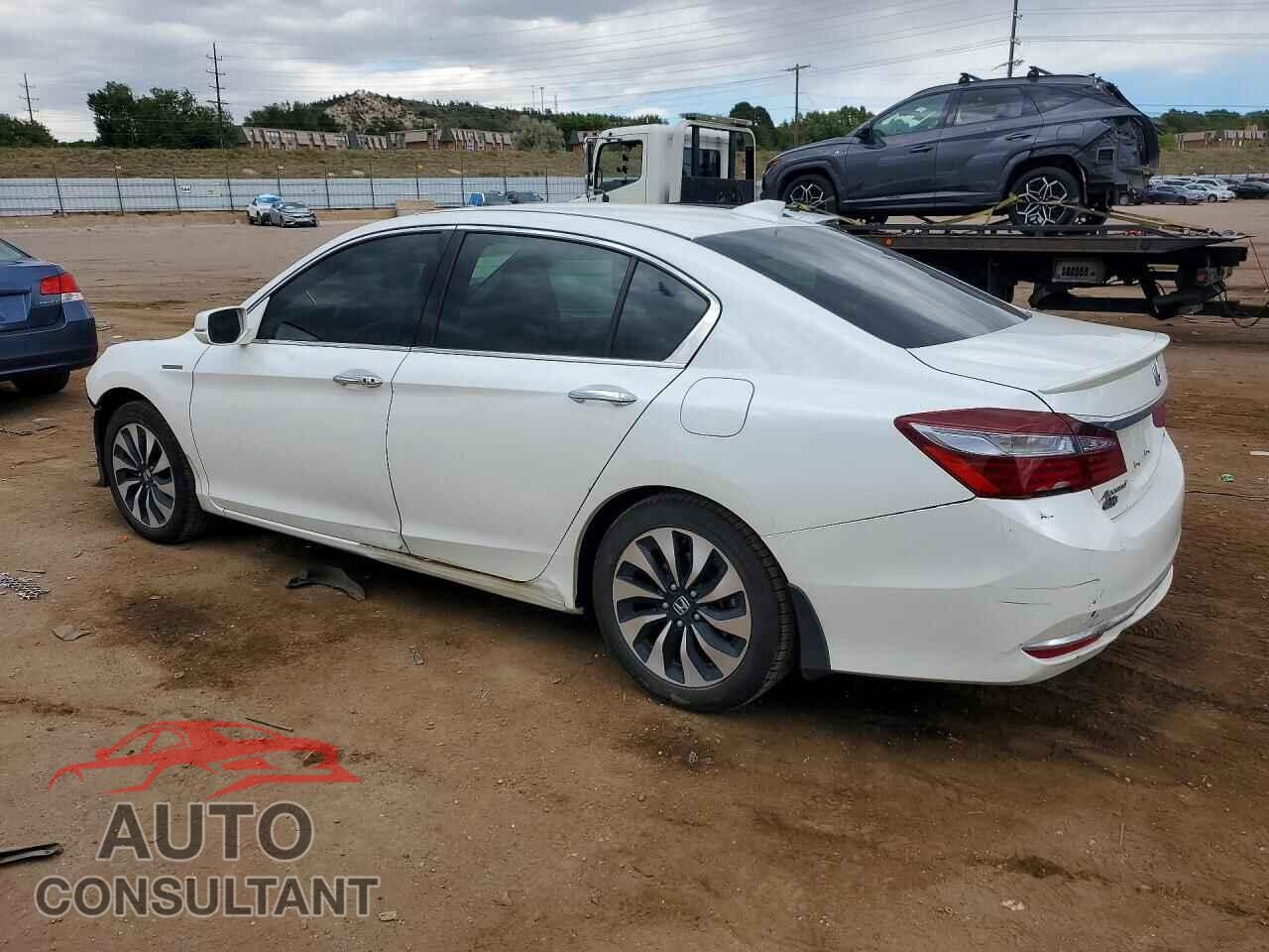 HONDA ACCORD 2017 - JHMCR6F54HC000634