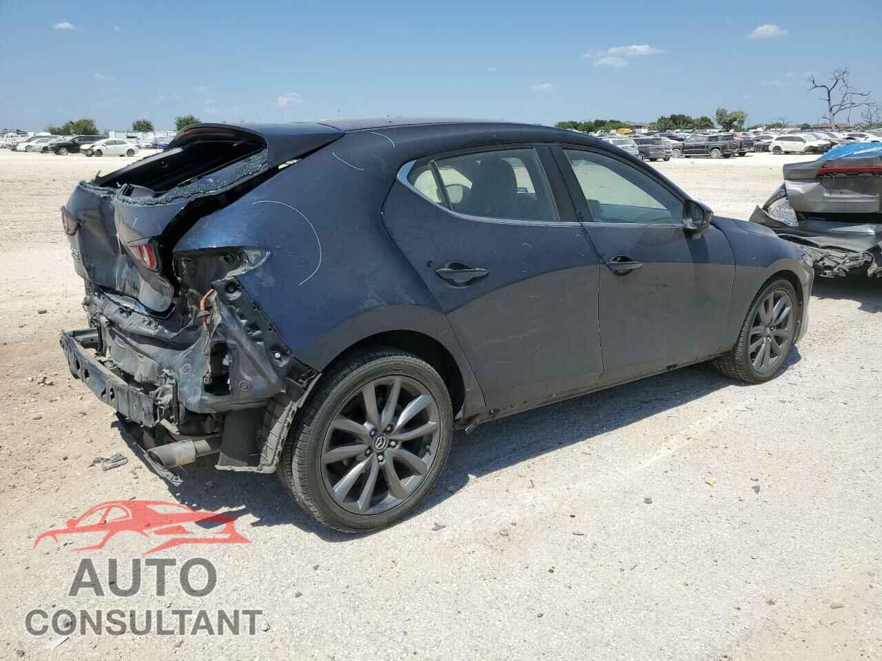 MAZDA 3 2019 - JM1BPAJM7K1140345