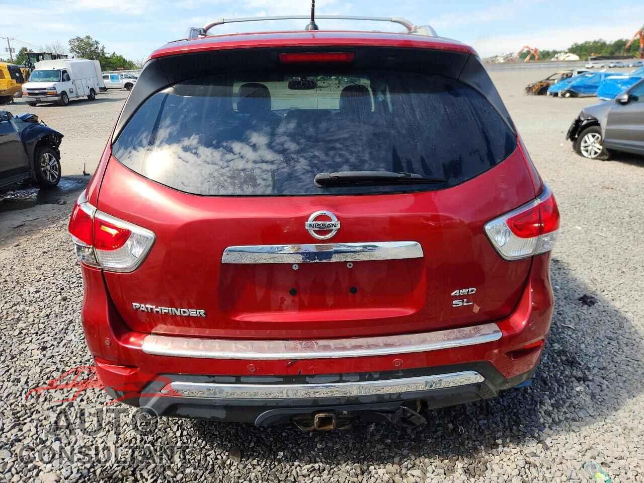 NISSAN PATHFINDER 2014 - 5N1AR2MM3EC671800