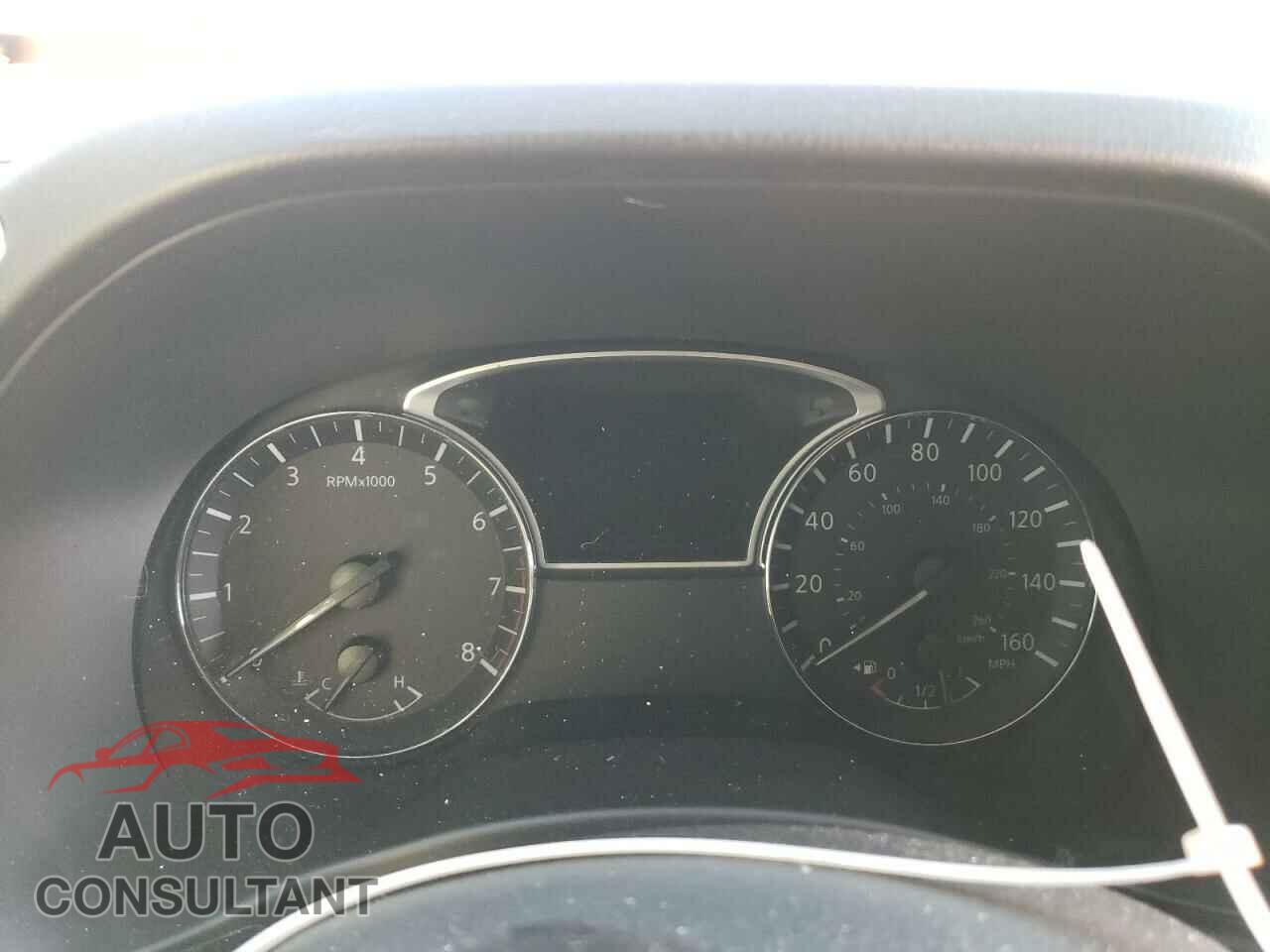 NISSAN PATHFINDER 2018 - 5N1DR2MM8JC653736