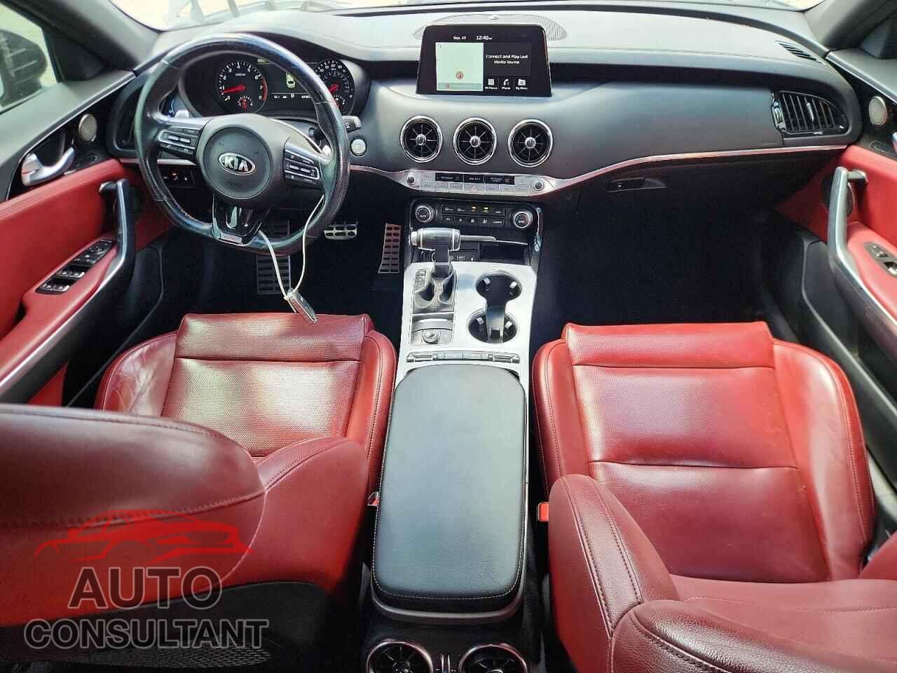 KIA STINGER 2021 - KNAE45LC3M6093139