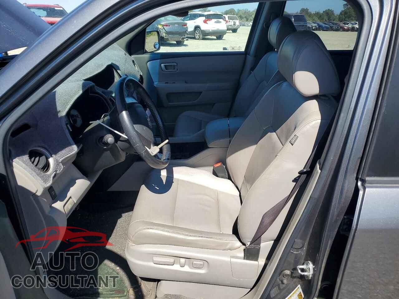 HONDA PILOT 2011 - 5FNYF4H58BB034006