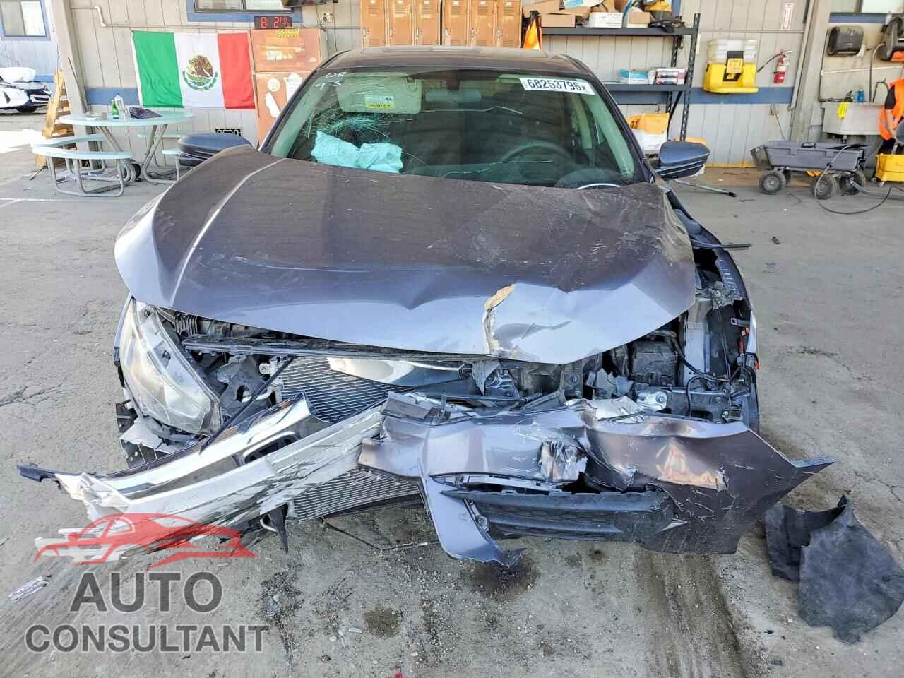HONDA CIVIC 2017 - 19XFC2F70HE018471