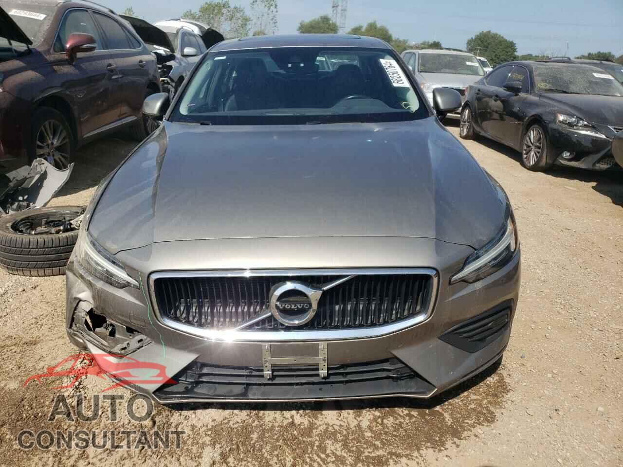 VOLVO S60 2019 - 7JRA22TKXKG011512