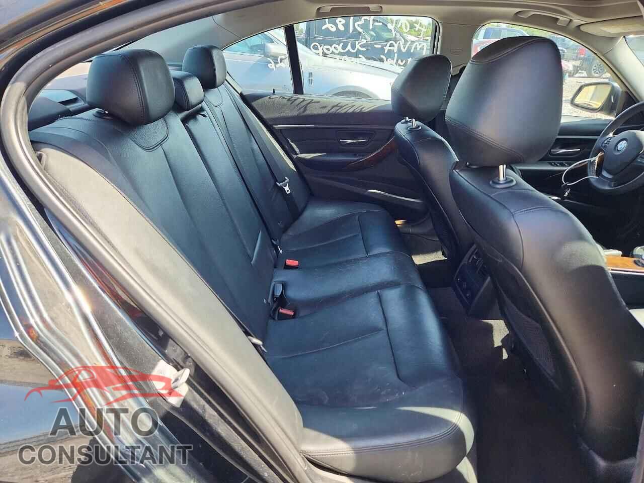 BMW 3 SERIES 2015 - WBA3C3C50FP663904