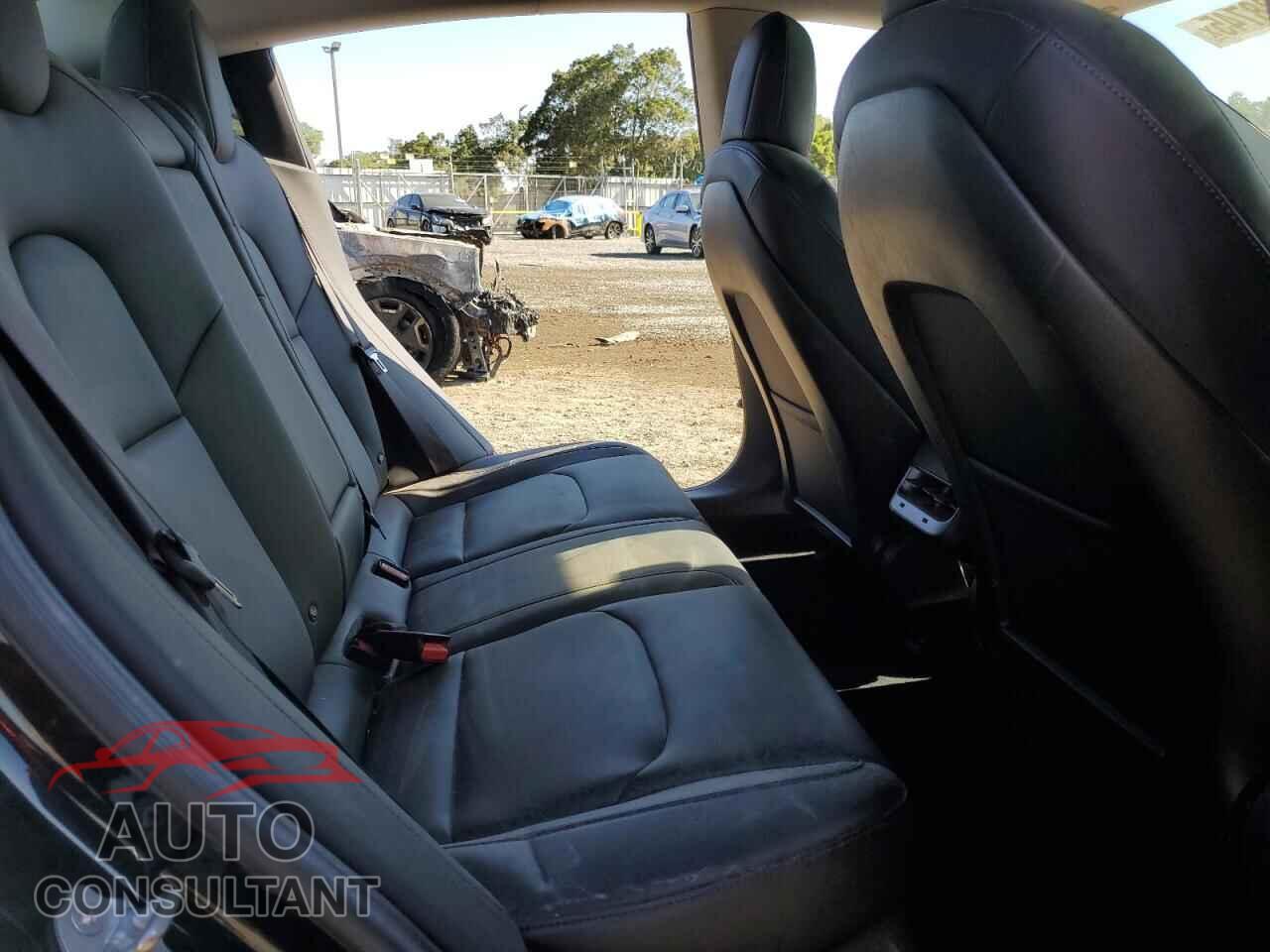 TESLA MODEL 3 2018 - 5YJ3E1EA6JF013313
