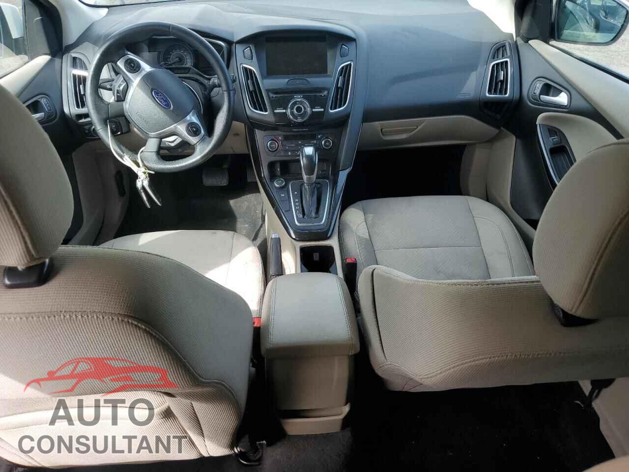 FORD FOCUS 2017 - 1FADP3R40HL224437
