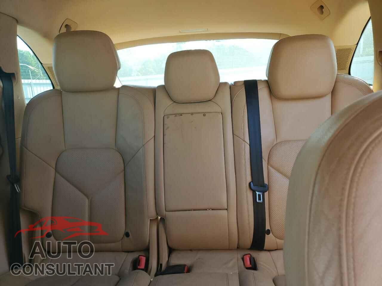 PORSCHE CAYENNE 2012 - WP1AA2A28CLA06529