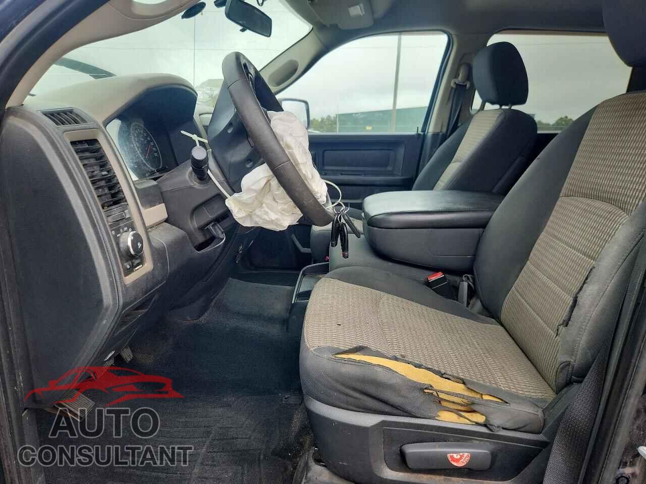 DODGE RAM 1500 2012 - 1C6RD7KT2CS325311